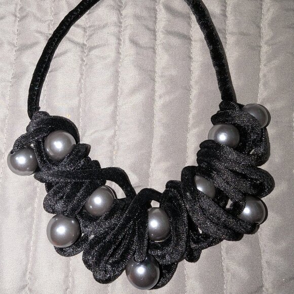 $1 with Bundle ~ Black Velvet Statement Necklace Knotted Fabric with Gray Beads - Picture 1 of 5